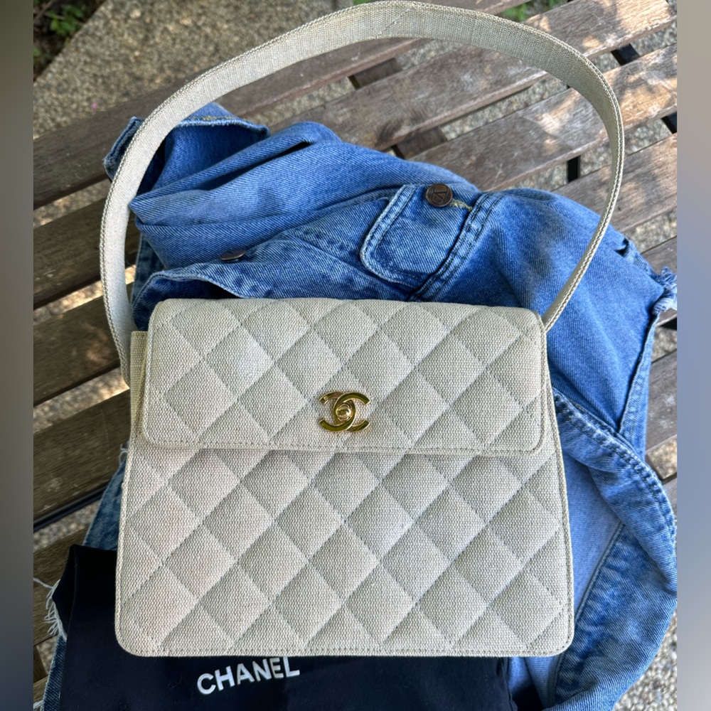 SOLD! Chanel linen quilted bag w/24kt hardware